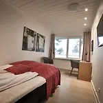 Отель Marina & 3*