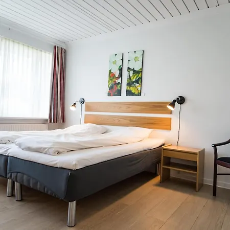 Marina Hotel 3*