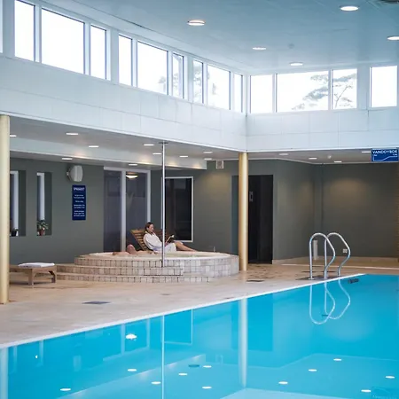 Marina Hotel 3*