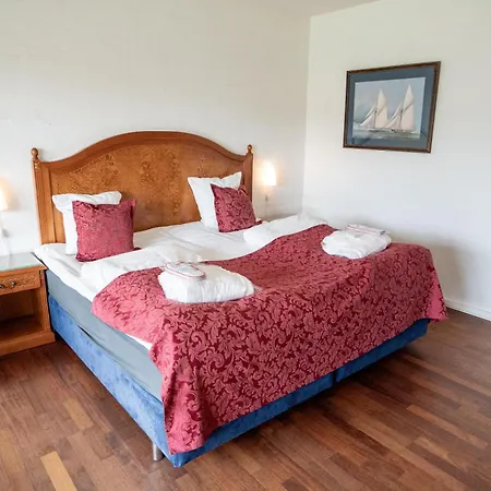 Hotel Marina &