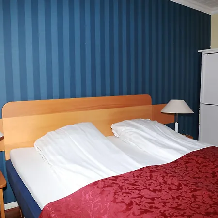 Ξενοδοχείο Marina 3*