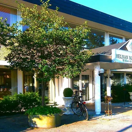 Marina & Hotel 3*