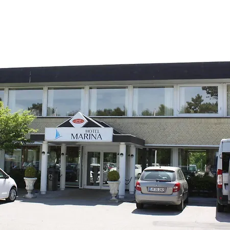 Marina Hotel