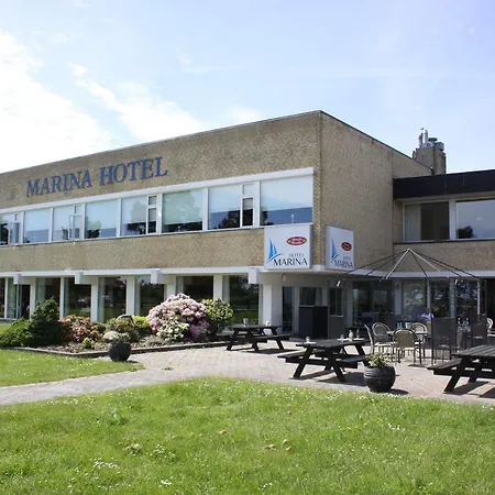 Marina Hotel 3*